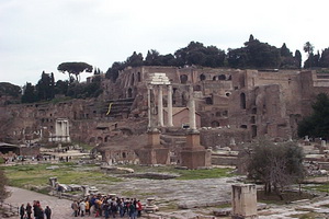 Xtrallusion offers characteristic Bed and Breakfast, B&B, Guest House, Hotel, Albergo and Country Lodge accommodation in Italy. Plus independent self-guided Walking, Adventure, Activity, Skiing and Paragliding Holiday itineraries on the Italian Rivieras, in the Italian Lakes, in the Italian Alps and in some of the most beautiful corners of Italy.